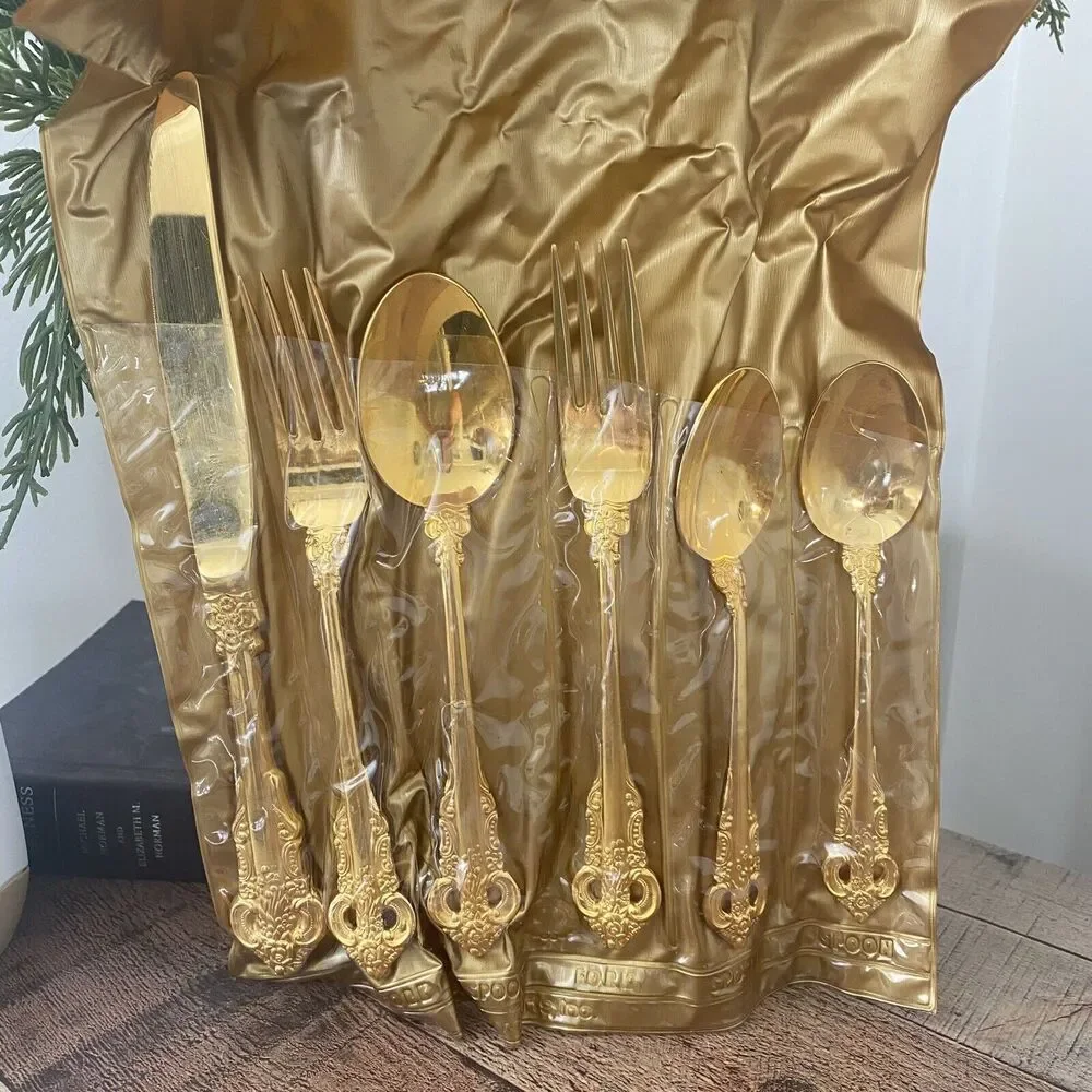 Vintage Stanley Roberts Golden Sir Mark Service for 12